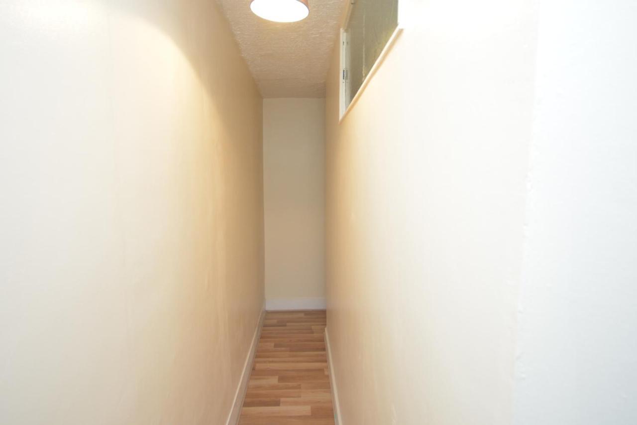 Cheerful 4 Bedroom House In Greater London Exteriör bild